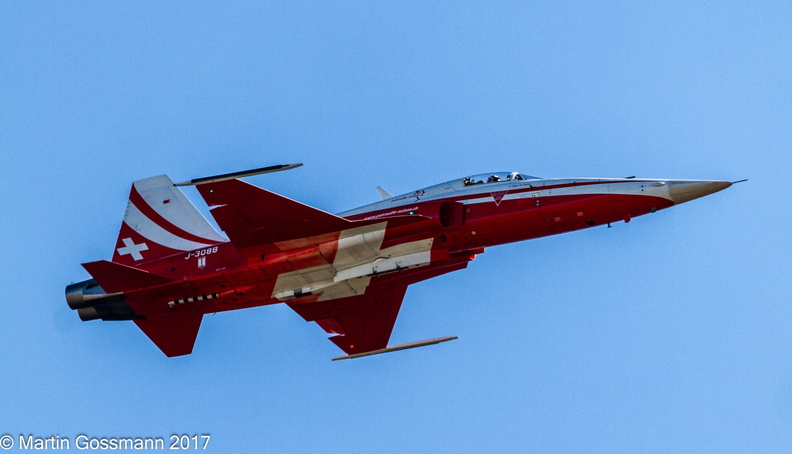 E7D_2865.jpg
